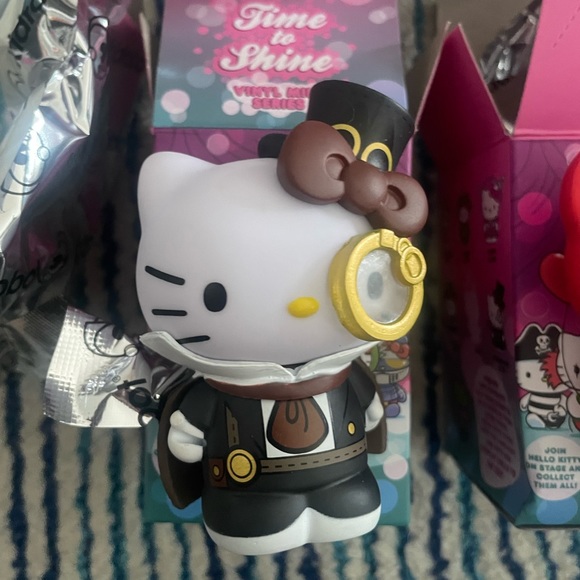 Hello Kitty Steampunk Time to Shine Mini Figure Blind Box Series Kidrobot Sanrio - Picture 3 of 4